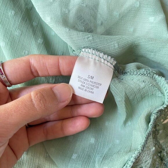 NWT Francesca's Sage Green Chiffon Aminah Swiss Dot Crochet‎ Kimono - Picture 8 of 9